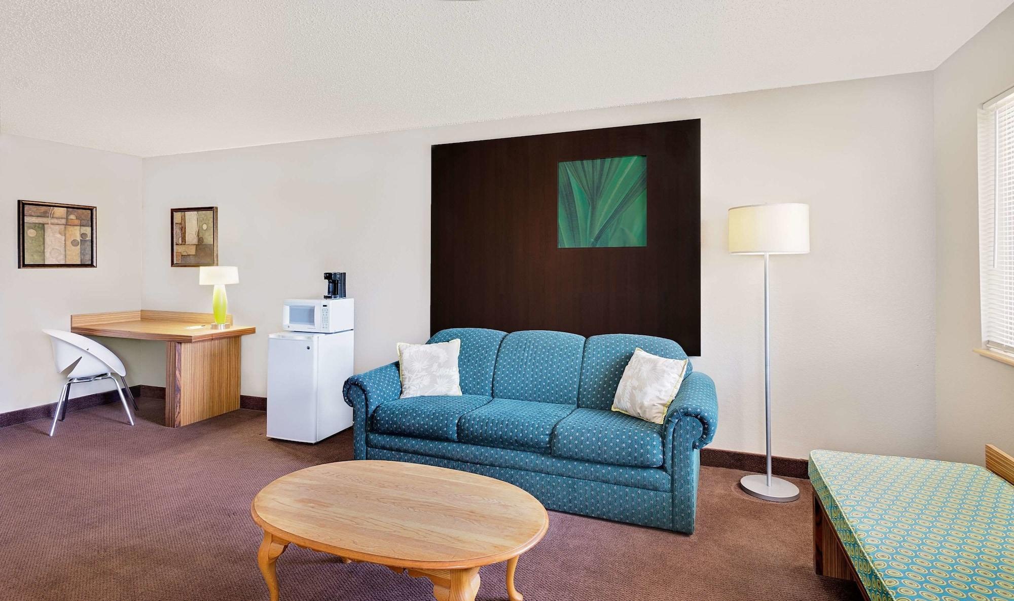 Super 8 By Wyndham Newburgh/West Point Stewart Intl Airport Motel Exterior photo