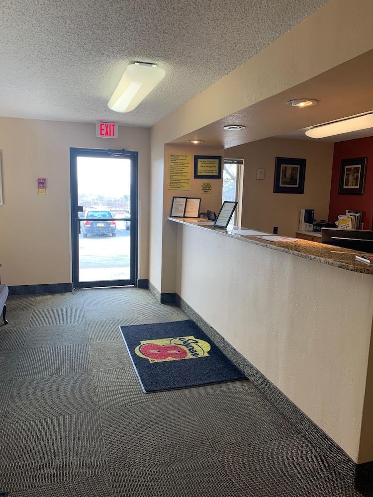 Super 8 By Wyndham Newburgh/West Point Stewart Intl Airport Motel Exterior photo