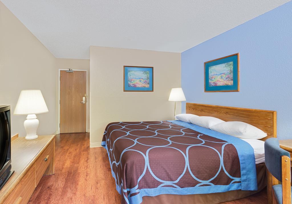 Super 8 By Wyndham Newburgh/West Point Stewart Intl Airport Motel Exterior photo